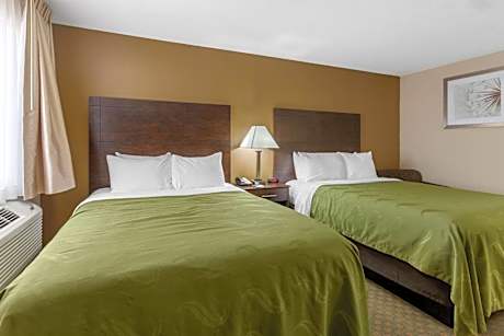 2 Queen Beds, Nonsmoking, Accessible
