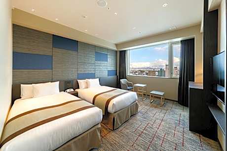 Deluxe Twin Room - Top Floor - Non-Smoking