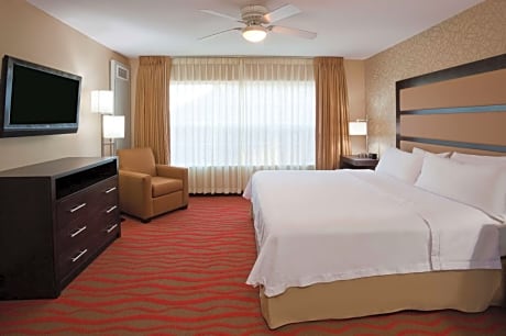 Queen Suite with Two Queen Beds - Hearing Access/Non-Smoking