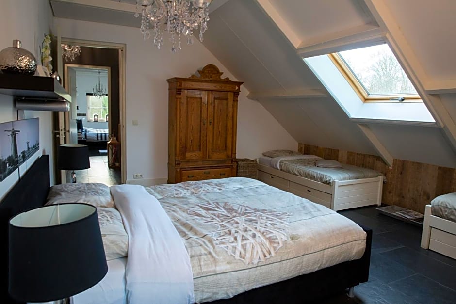 B&B Van Hunebed Naar Jullie Bed