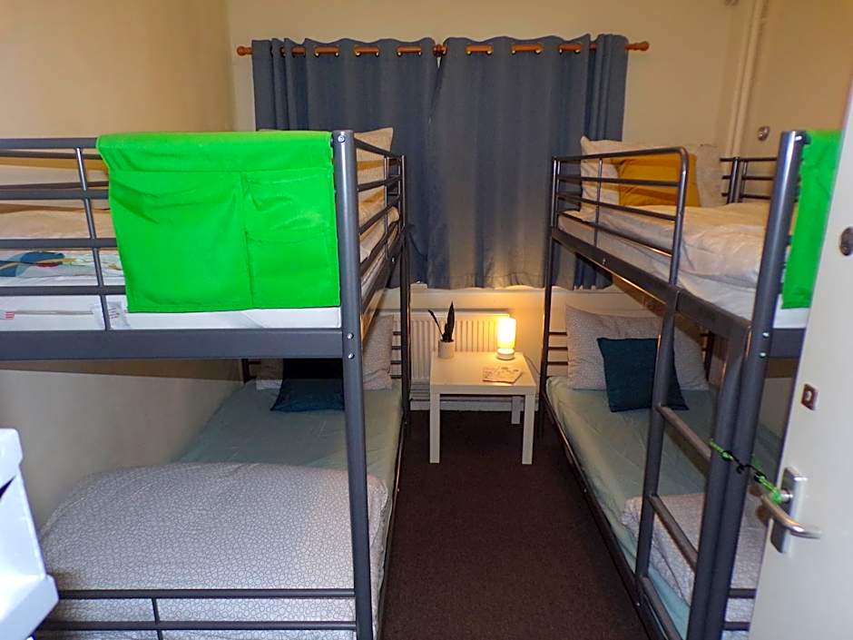 Hull Trinity Backpackers