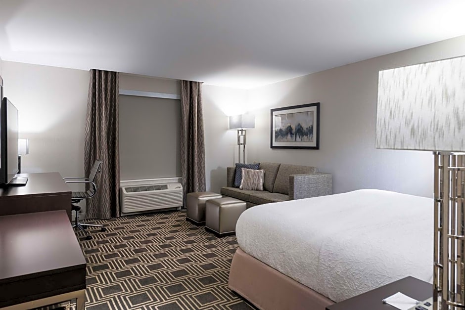 Hampton Inn By Hilton & Suites-Worcester,MA