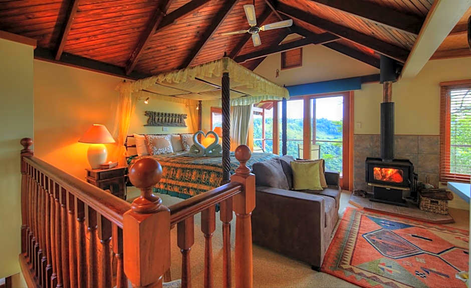 Maleny Tropical Retreat