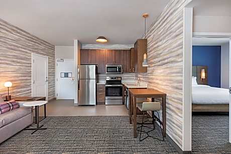 1 Bedroom Suite, 1 King, Sofa bed, City view