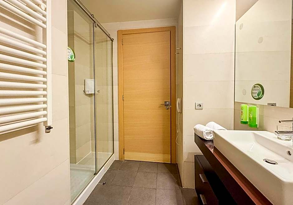 Hotel Jardines de Uleta Suites
