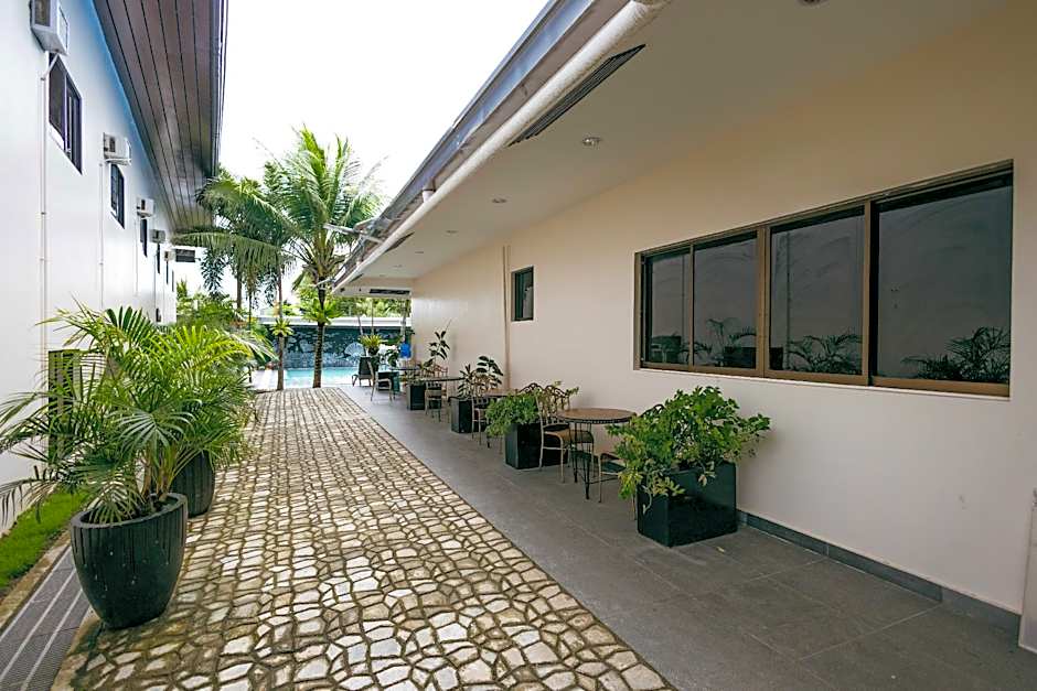 Pescadores Suites Moalboal