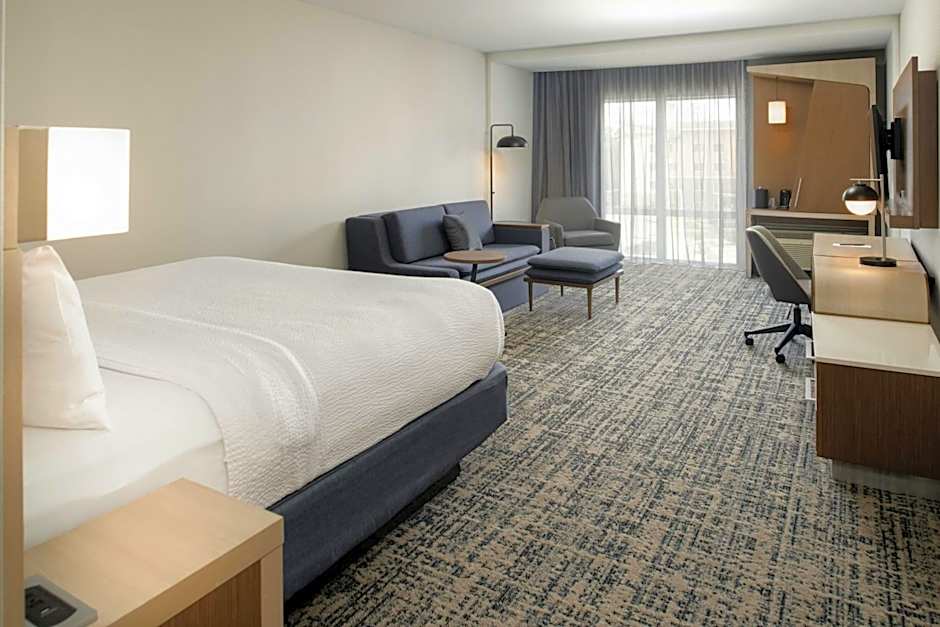Courtyard by Marriott Houston City Place