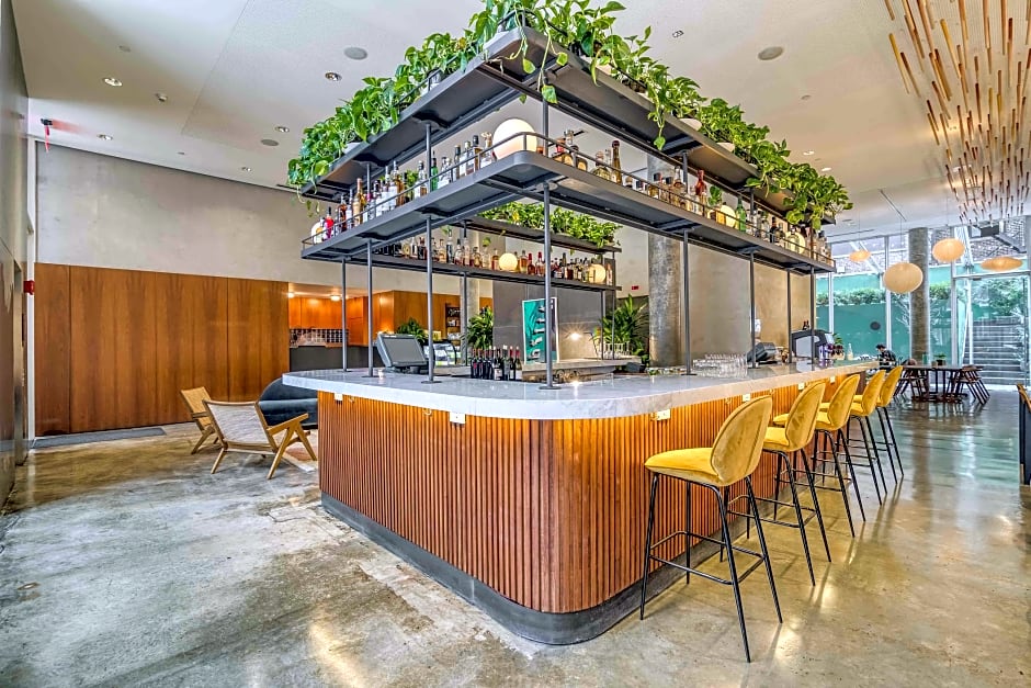 Hotel Alameda, Highline