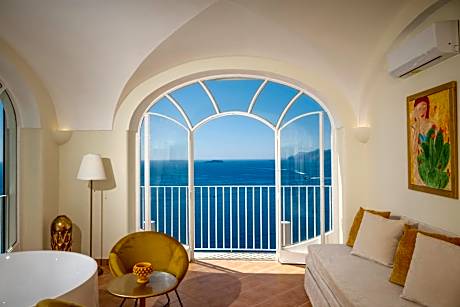 King Suite with Sea View