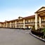 Days Inn & Suites by Wyndham Houston Hobby Airport