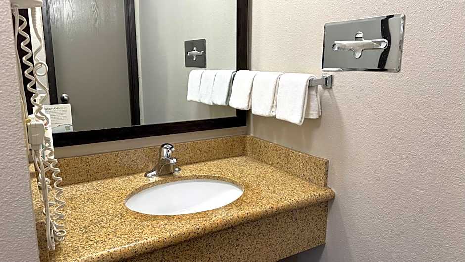 Days Inn by Wyndham Rio Rancho