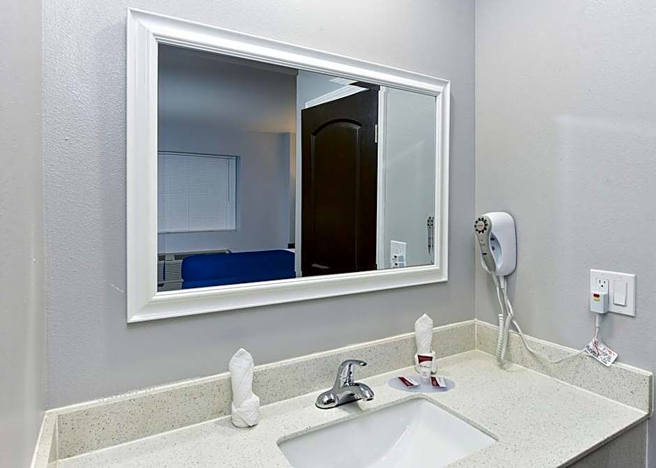 Hollywood Inn Express LAX