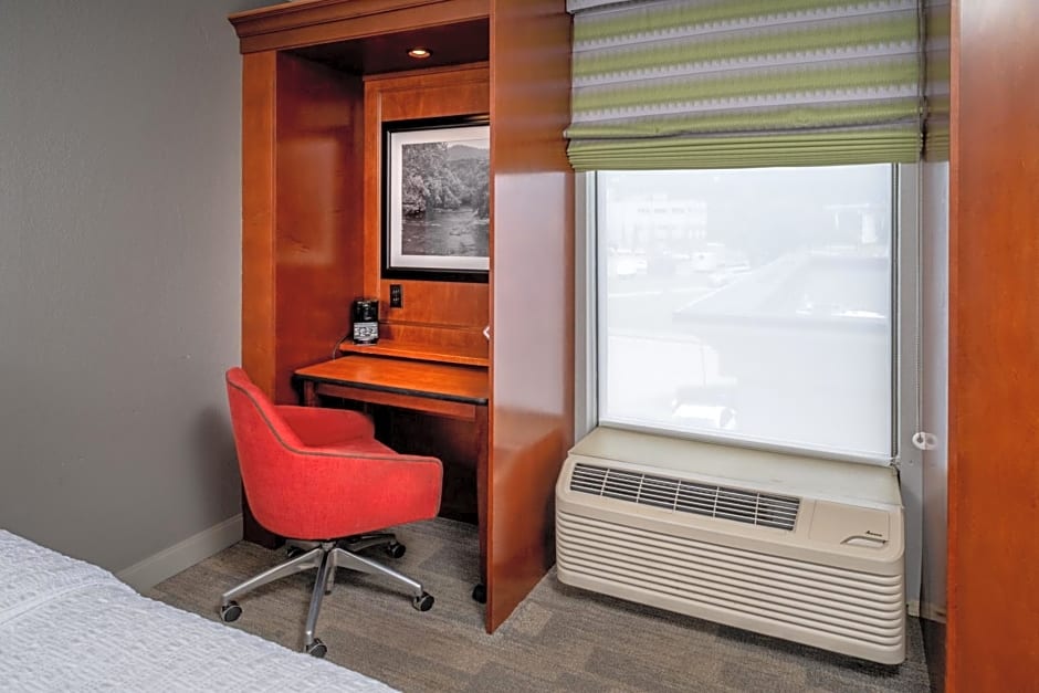 Hampton Inn Charleston Downtown