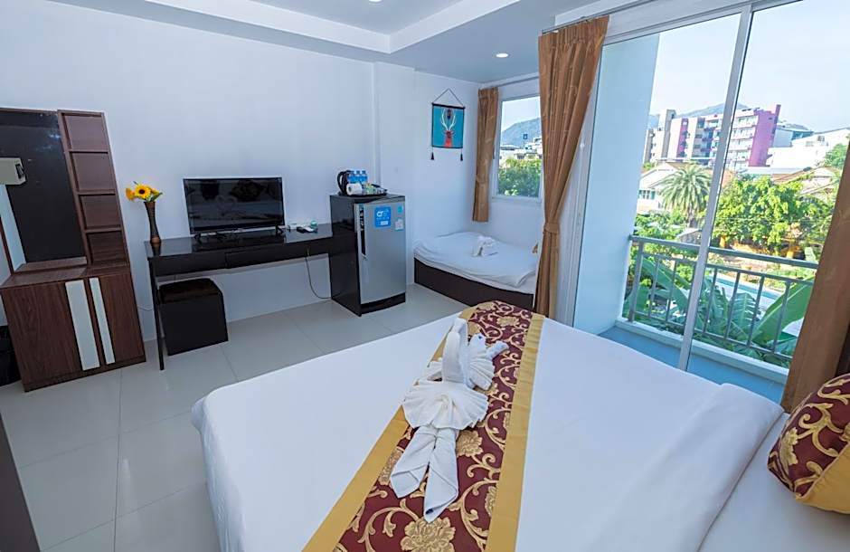 Happy 99 Guest house