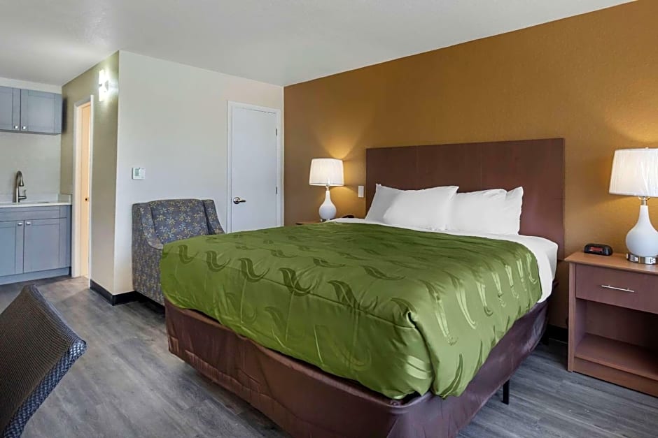 Quality Inn Saint Petersburg North-Tampa Bay