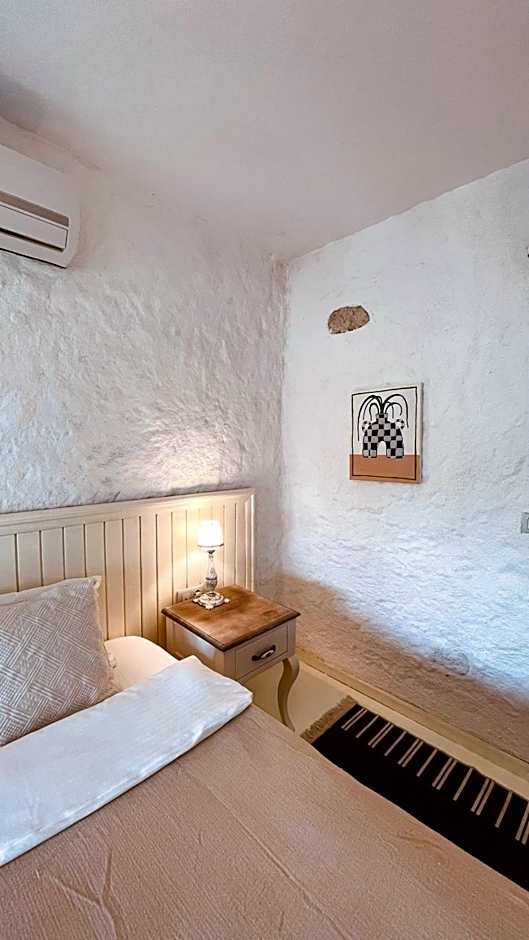 Mina Otel by Adda Alaçatı
