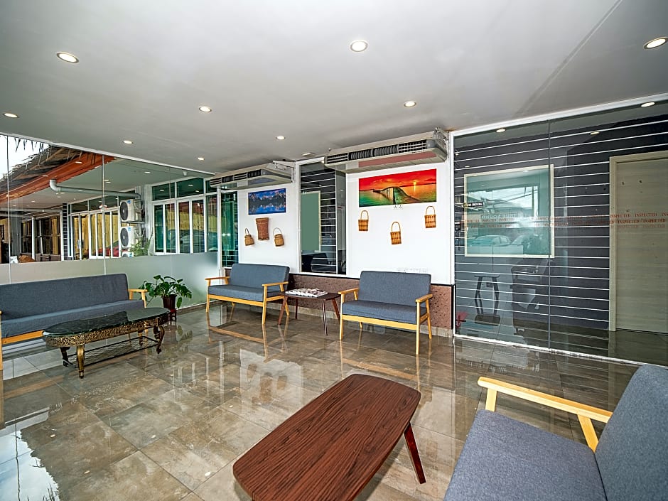 OYO 90147 Hilltop Hotel