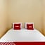 OYO 2045 Hotel 211