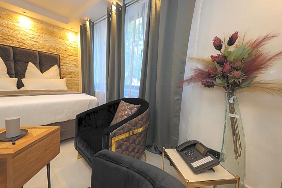 Suites Aix la Chapelle, Exclusive Apartments, Wellness and more, Aachen City