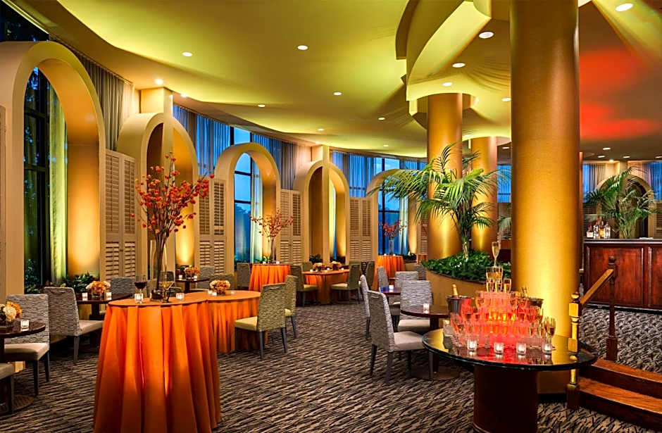 DoubleTree by Hilton Washington Dulles Airport