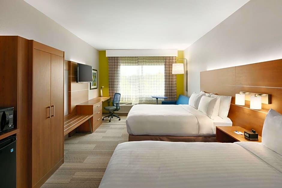 Holiday Inn Express & Suites Salisbury, an IHG Hotel