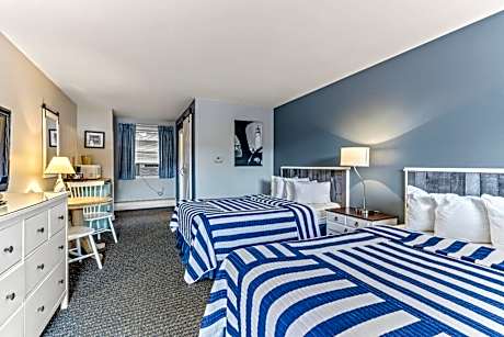 Standard Queen Room with Two Queen Beds