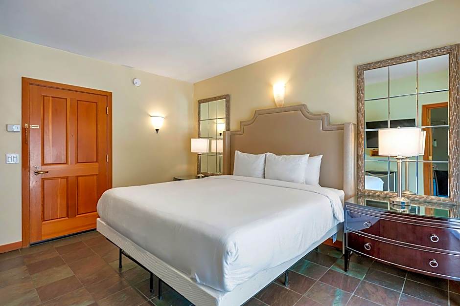 Sonoma Coast Villa and Spa