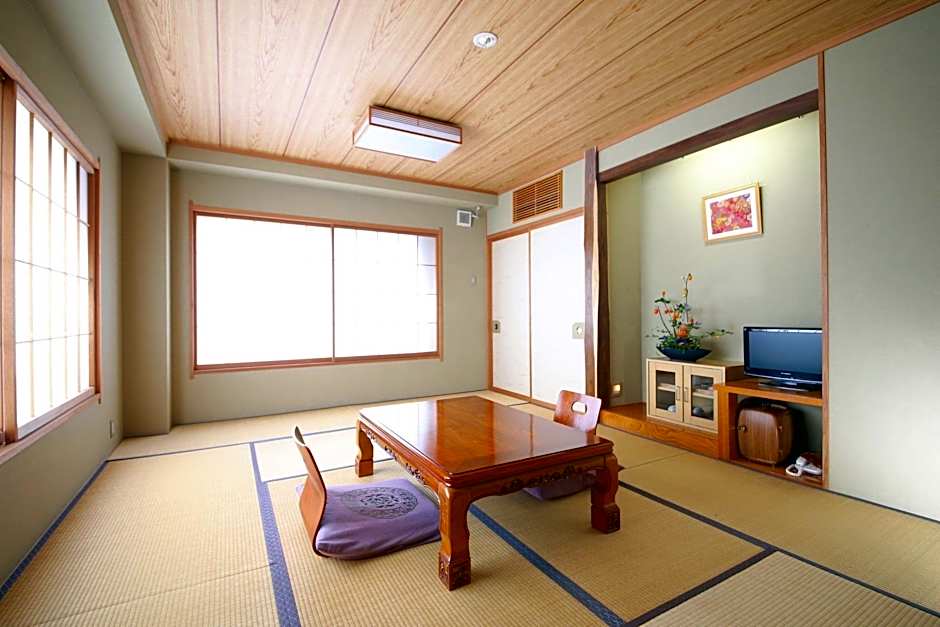 Ryokan Hakura