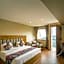 Tripli Hotels M & Resort