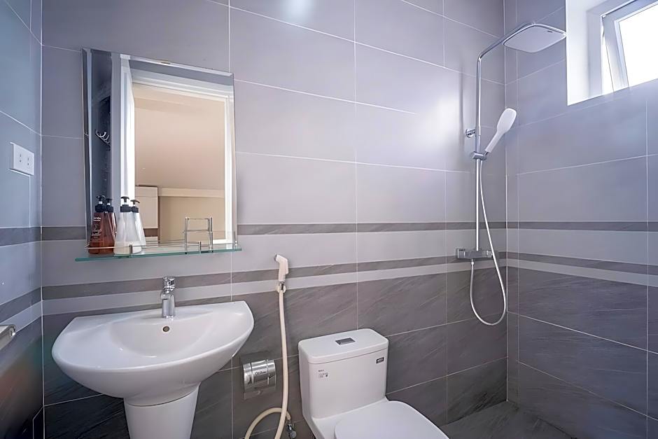 Dalat Blanc Hotel Apartment – Dalat, KS