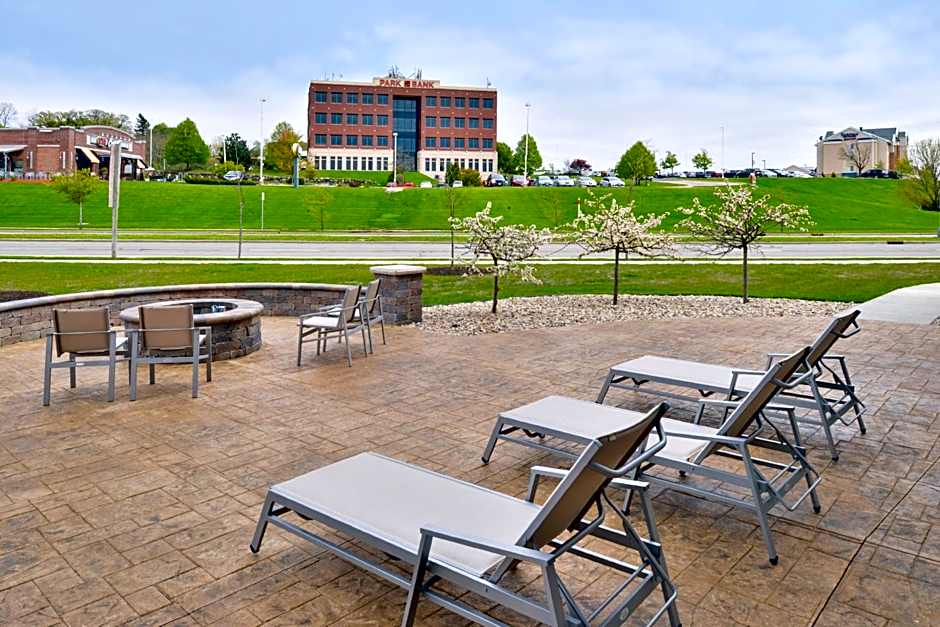 Holiday Inn Express & Suites Madison By IHG