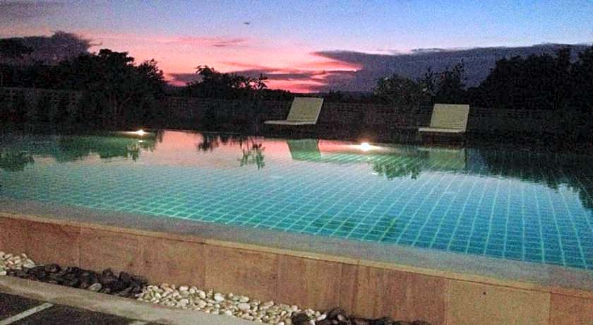 Sea Mountain Khanom Hotel