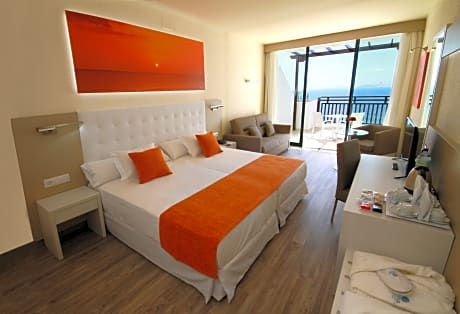 ROYAL DOUBLE (1 ADULT)