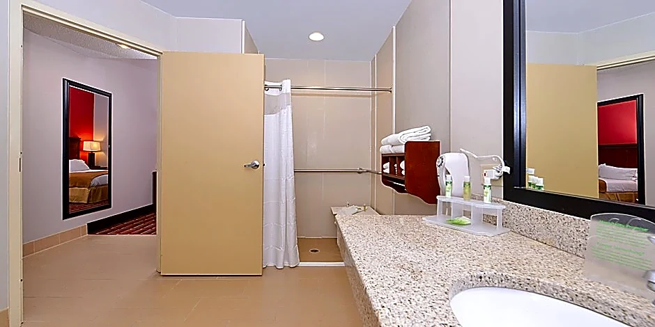 Holiday Inn Express Crestwood By IHG
