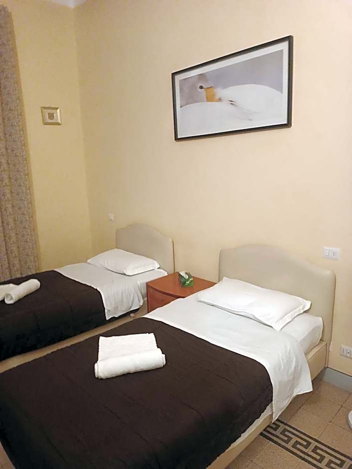 Photo 1 of 8 of Deluxe 2 Beds