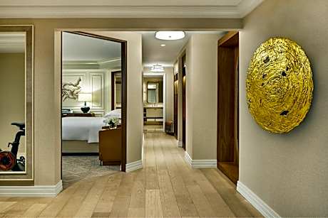 Newly Renovated Presidential Suite with King Bed and Sofa Bed