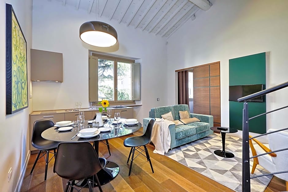 M7 Contemporary Apartments - My Extra Home