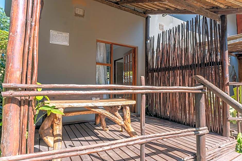 Tidewaters River Lodge