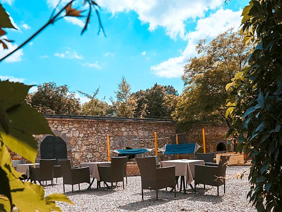 Dwór w Tomaszowicach