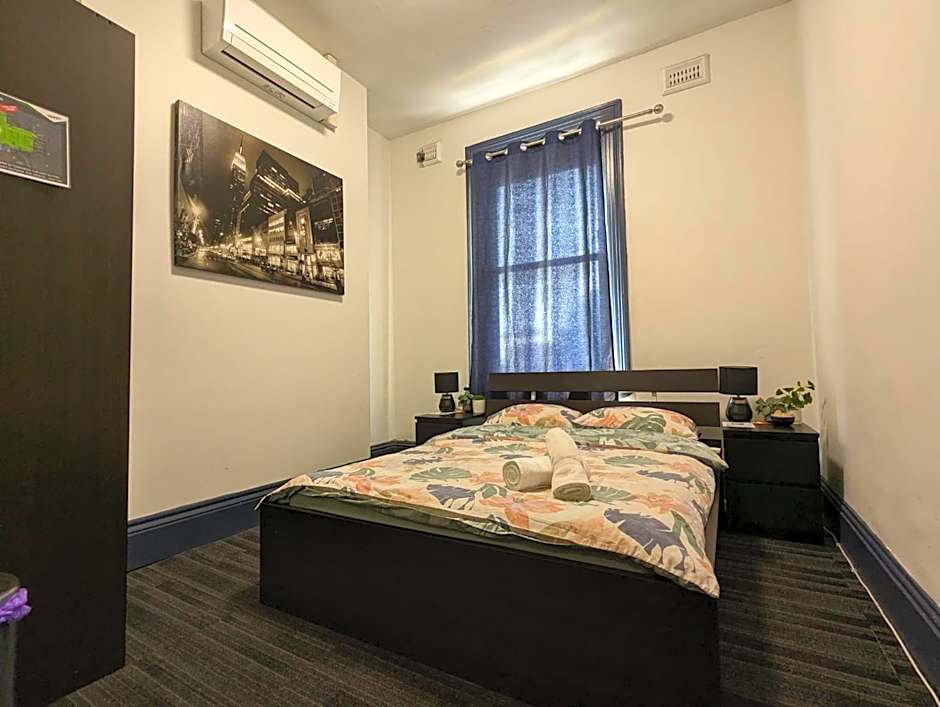 Queen Victoria Hostel