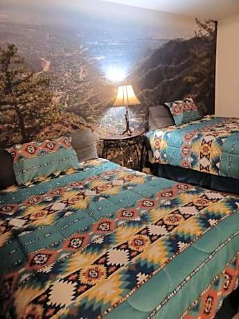 Manitou Inn