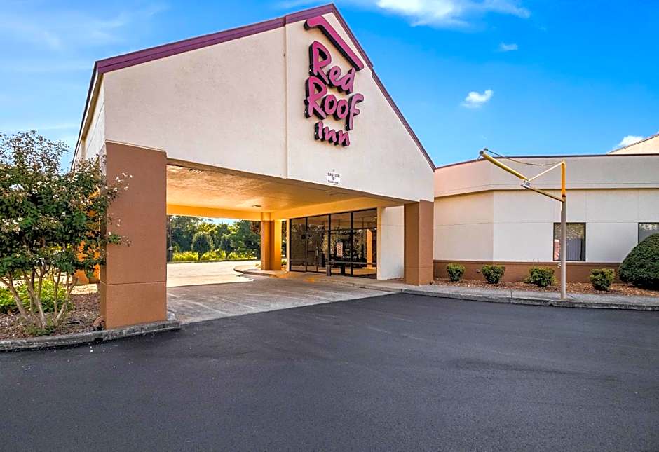 Red Roof Inn Clarksville