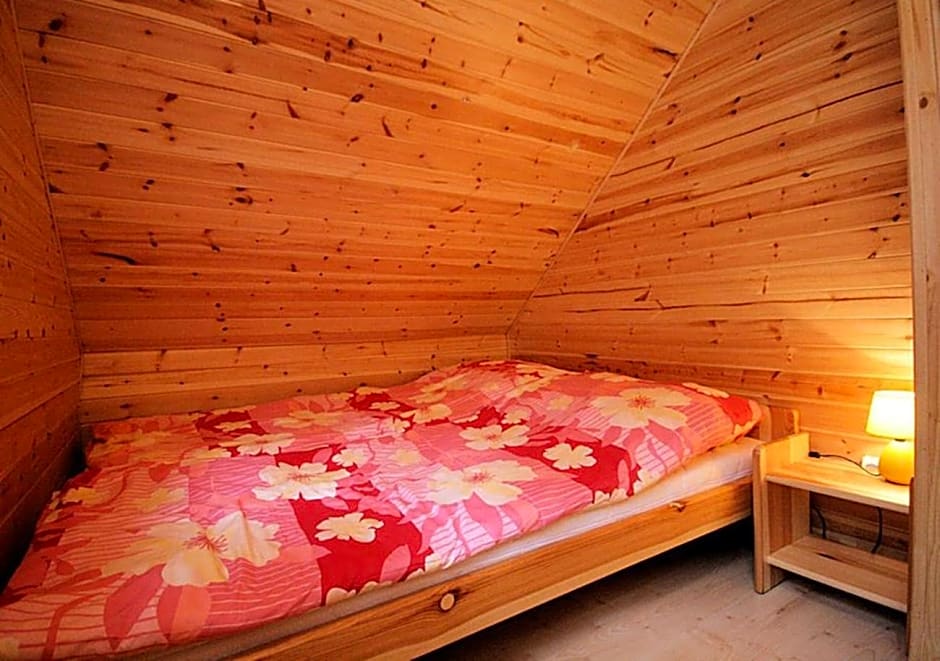 Sztil - Apartamenty i drewniane domki
