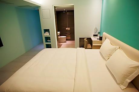 Standard Double Room (No Window)