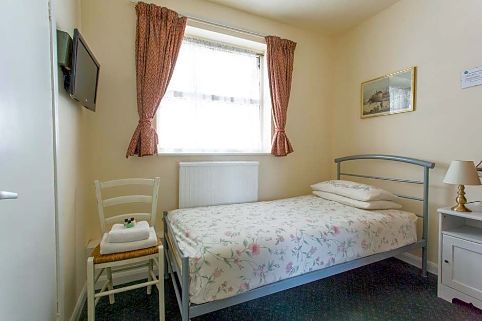 Oakwood Bed and Breakfast Heathrow