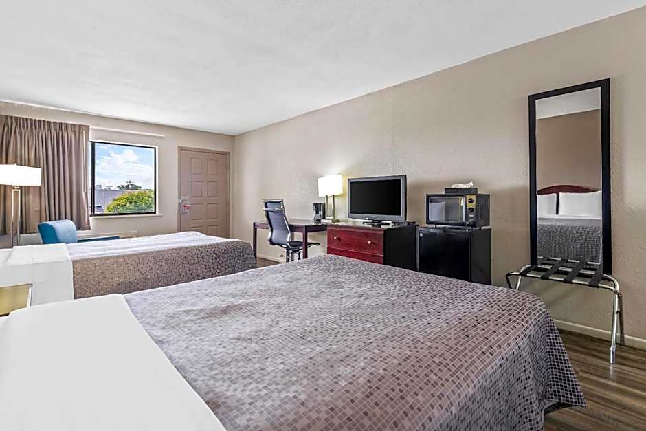 Econo Lodge Childress