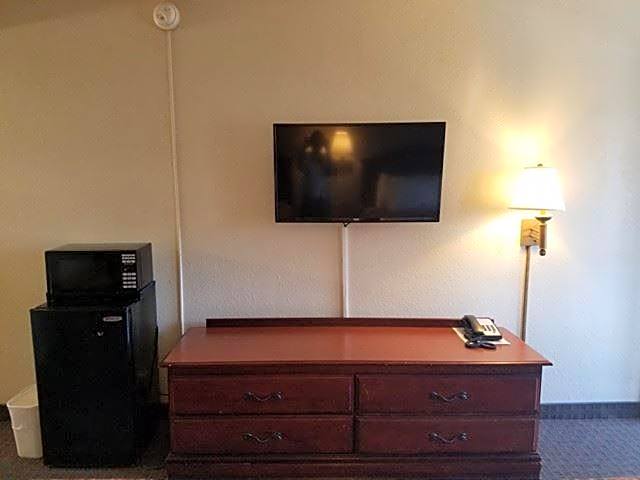 Attleboro Motor Inn