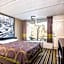 Super 8 by Wyndham Sevierville Riverside