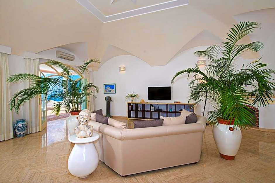 Villa Santa Chiara Positano Suites