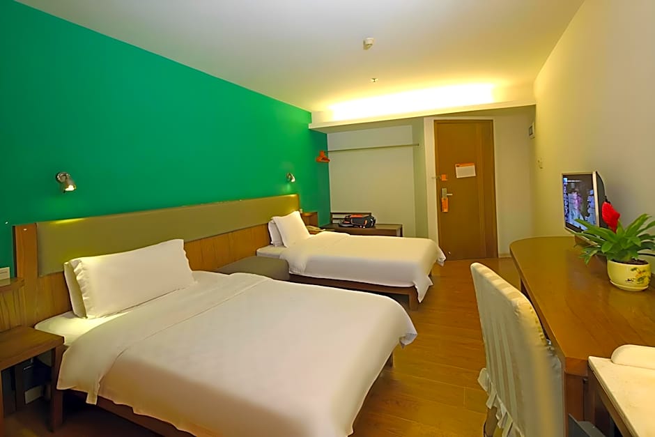 4th Zhongshan Road Garden Inn